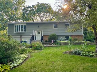 6824 Valley View Dr, Downers Grove, IL 60516