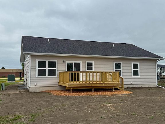 5th image of 1016 Arbor Dr