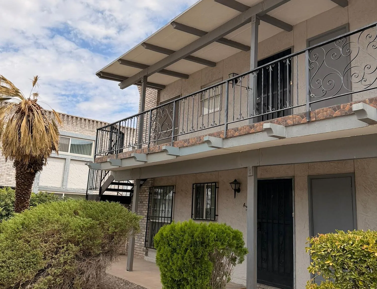 2 bed, 2.0 bath, 1118 sqft, $1,350 — Photo 4