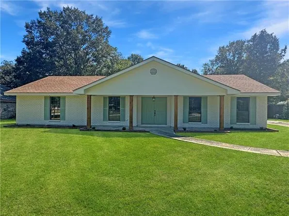 301 Steele Rd, Slidell, LA 70461