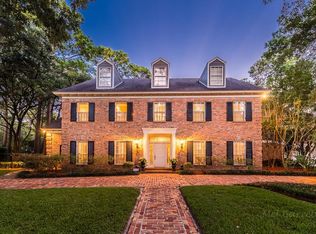 906 Oak Valley Dr, Houston, TX 77024