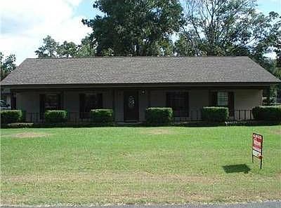 1st image of 2705 Laura Ln