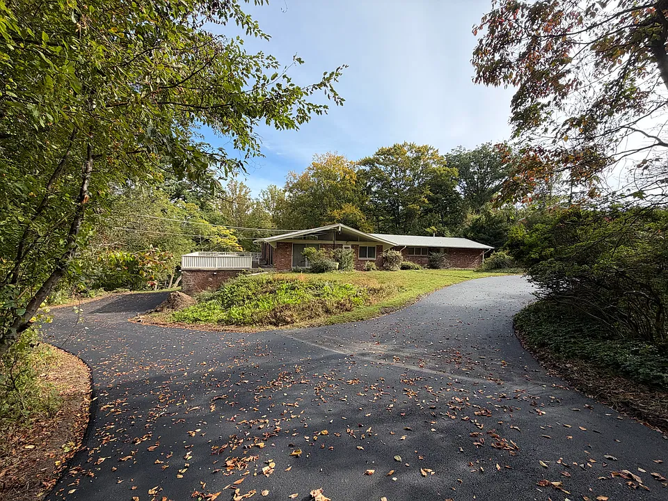 45 Fairview Rd