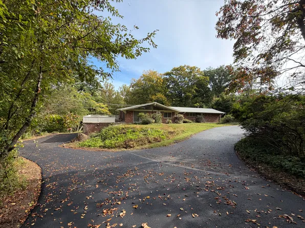 45 Fairview Rd, Penn Valley, PA 19072