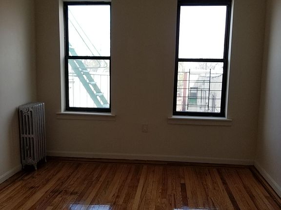 3rd image of 3204 Holland Ave #26B