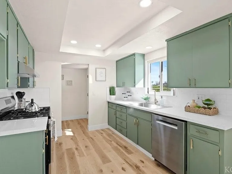 760 Crass Ave #1 — Photo 13