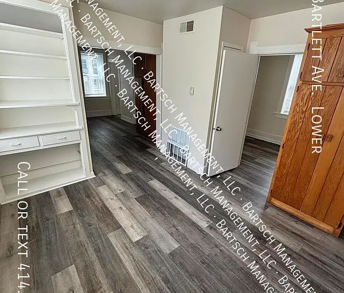 2434 N Bartlett Ave — Photo 7