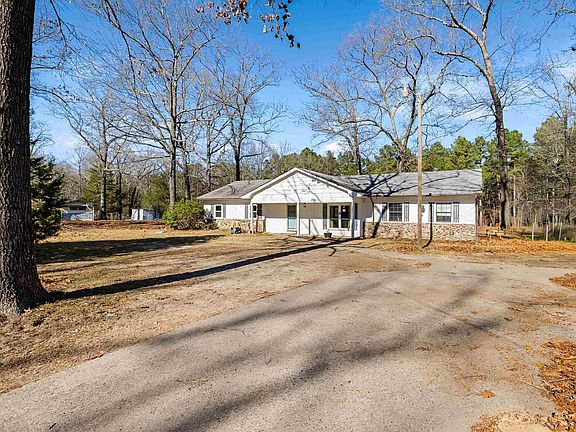 4th image of 8422 Robinwood Dr
