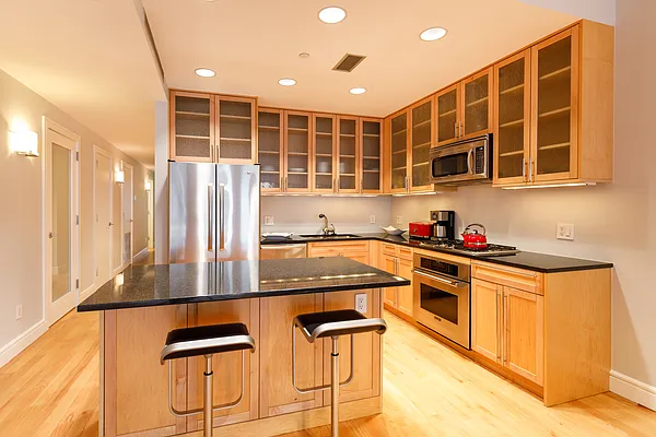 Rented by Brown Harris Stevens | media 4