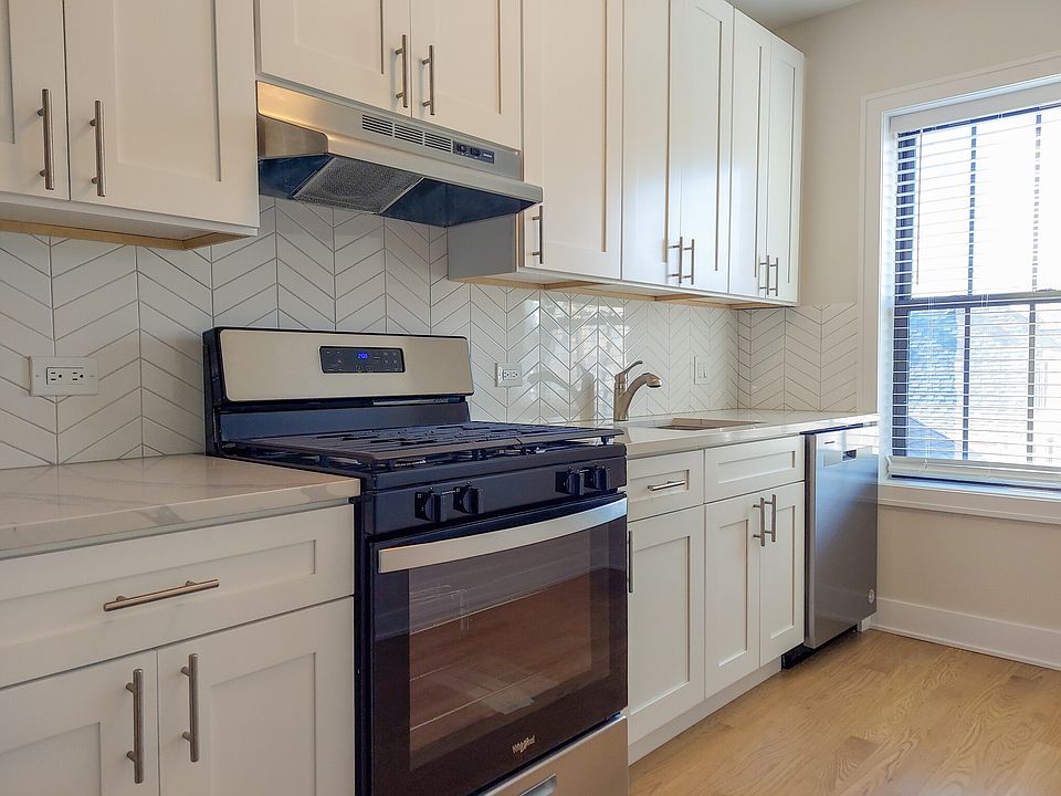 1st image of 1940 W Wilson Ave #1952-2AA