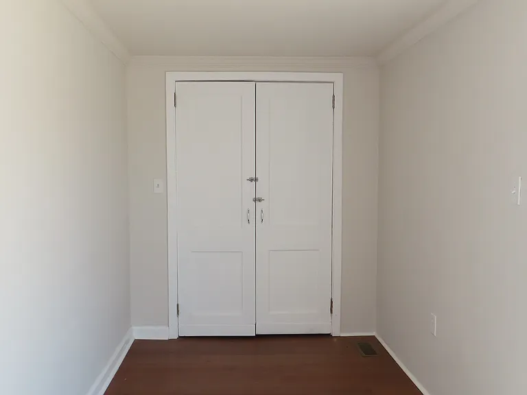 1008 Reading Ave — Photo 17