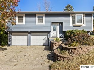 11136 X St, Omaha, NE 68137