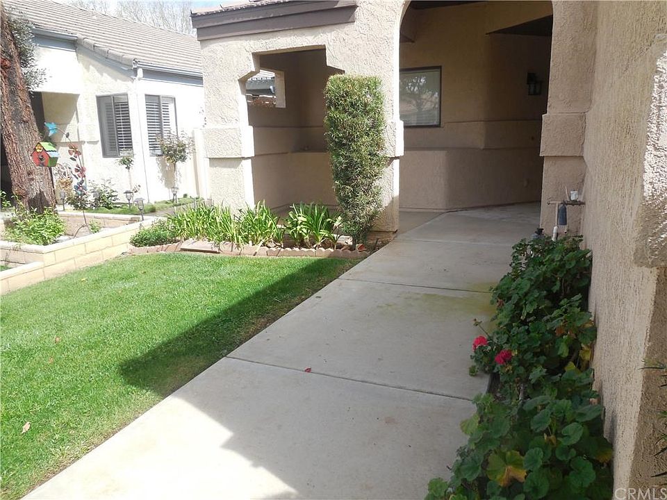 1st image of 26744 Calle Emiliano