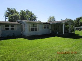 106 S Hickory St, Hymera, IN 47855