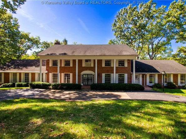 1 Carriage Ln, Charleston, WV 25314