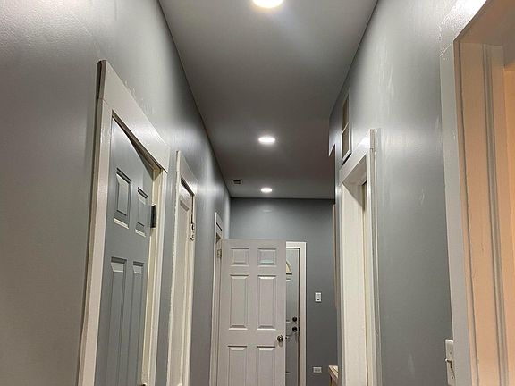 4th image of 1107 N Central Park Ave #2