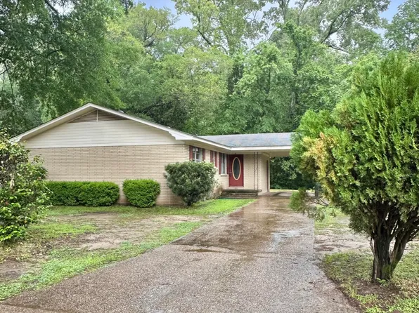 9 Woodside Ct, Natchez, MS 39120