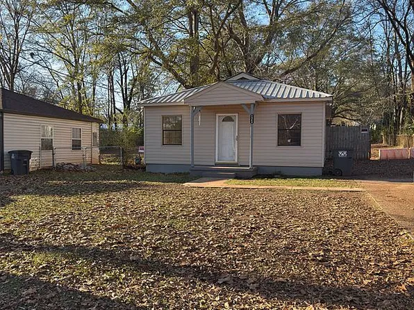 1546 26th Ave N, Hueytown, AL 35023