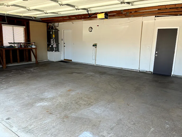 1159 E Plymouth St — Photo 32