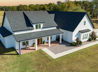 9801 Rebel Rd, Gravette, AR 72736