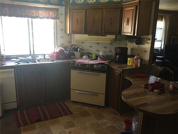3rd image of 6414 Angel Dr