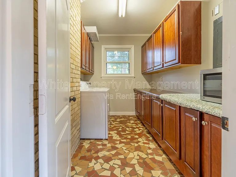 12013 Idlewild Rd — Photo 20