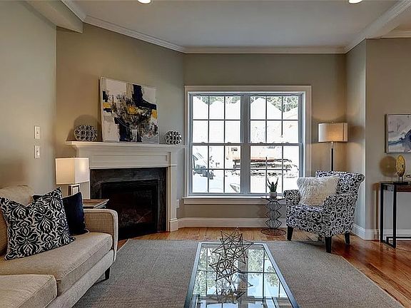 3rd image of 203 Hunting Hill Dr #203