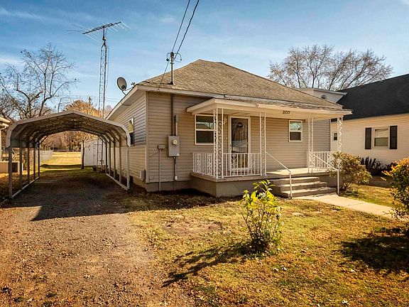 2nd image of 207 S Mannering St