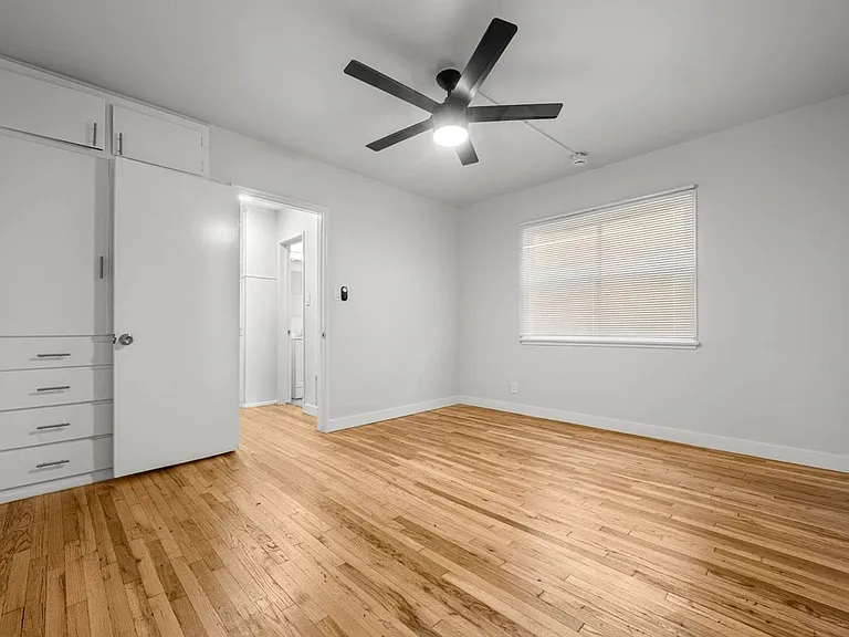4108-4106 W Palmwood Dr — Photo 24