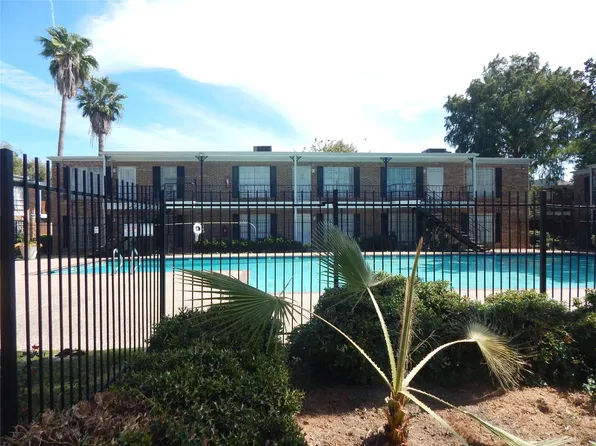 6305 Westward St APT 126, Houston, TX 77081