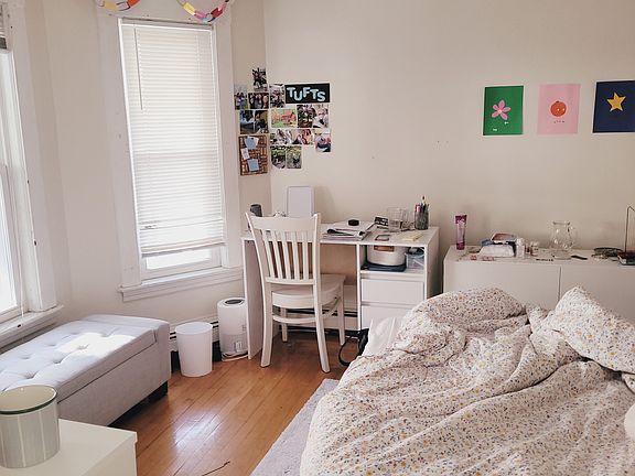 4th image of 28 Whitman St #2