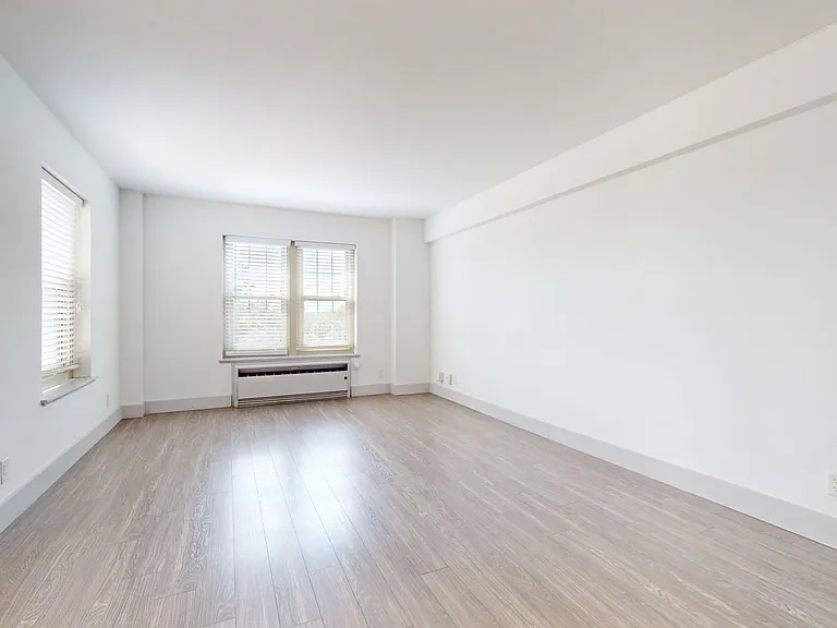 Dining/Living room