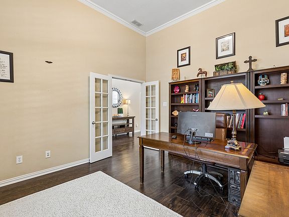 5th image of 934 Dunleer Dr