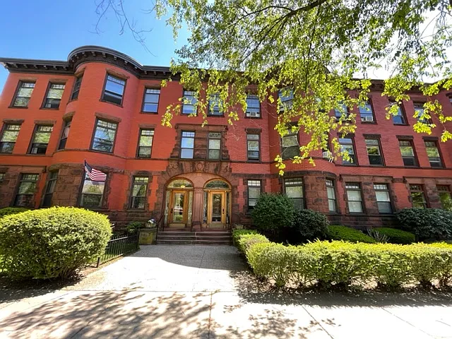 1793-3 Beacon St
