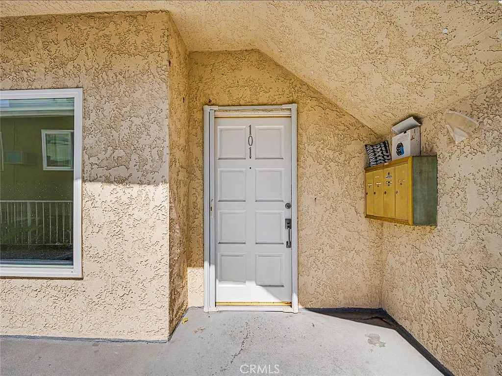 11733 Avon Way — Photo 4
