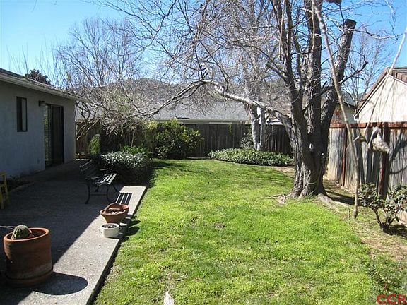 3rd image of 79 Bear Creek Dr