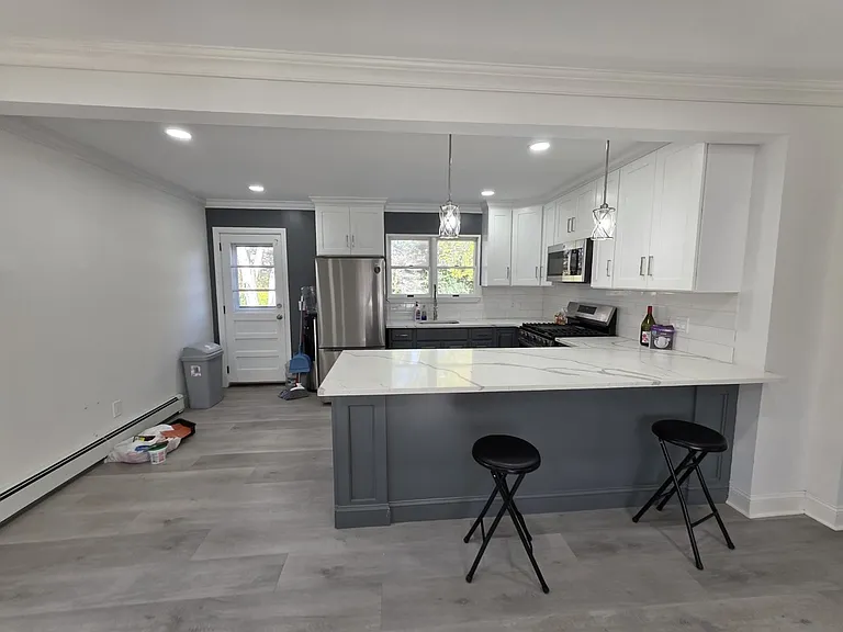 113 Yoakum Ave — Photo 17
