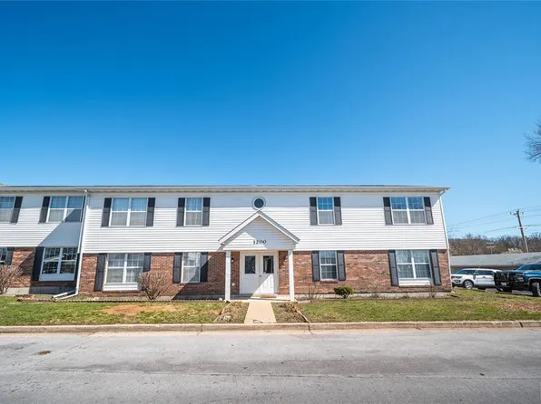 1202 Condo Dr, Rolla, MO 65401
