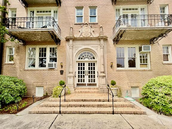 3rd image of 63 Rutledge Ave APT 25