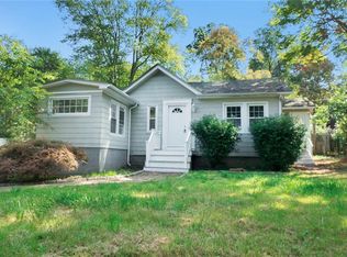 104 Hickory St, Cortlandt Manor, NY 10567