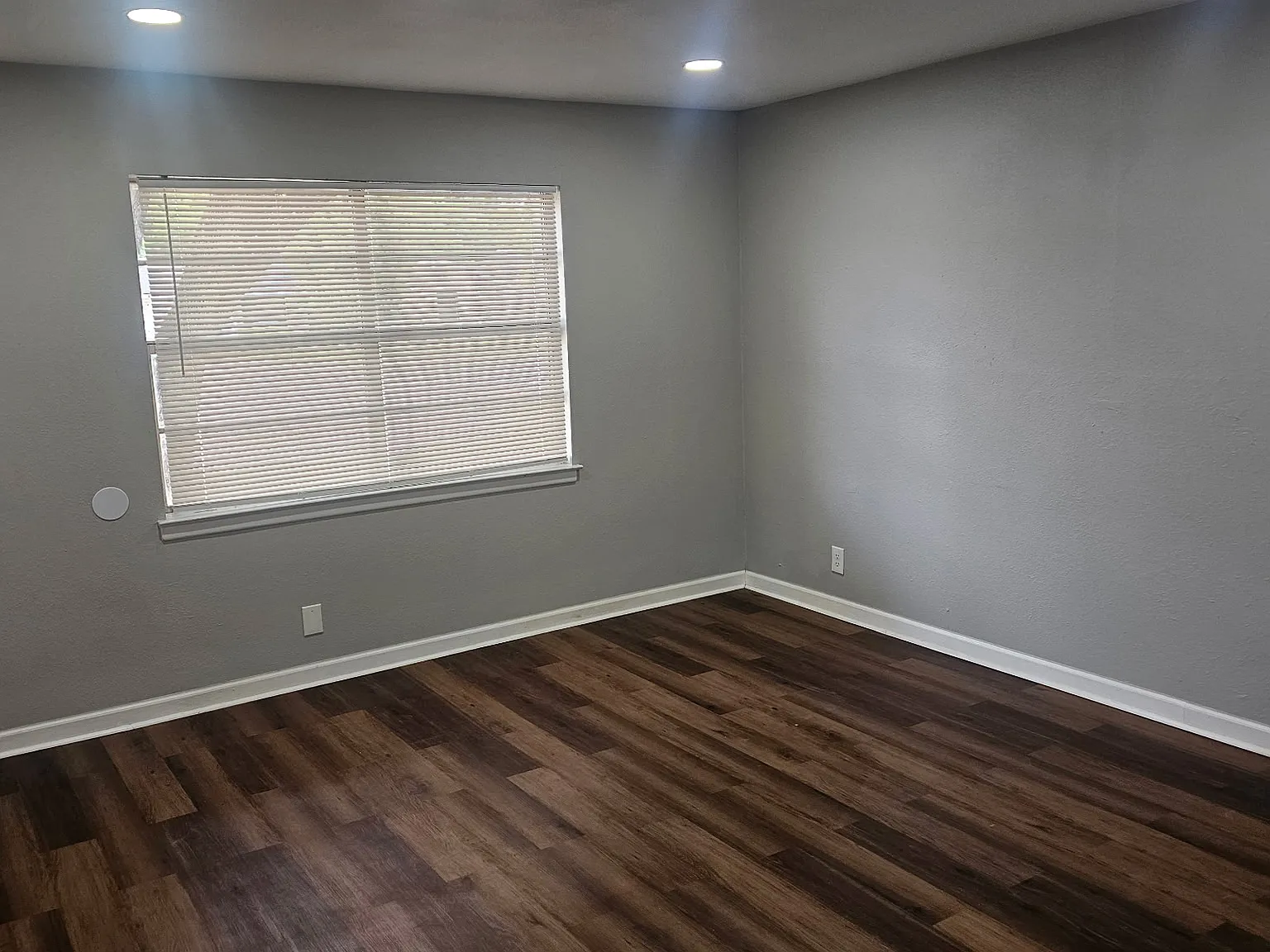 4 bed, 1462 sqft, $1,875 — Photo 2