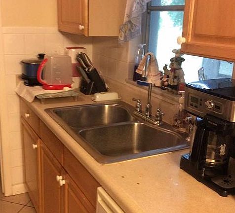 5th image of 1123 Gifford Ave S