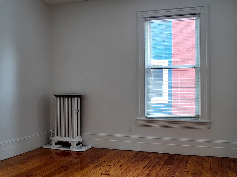 27 Salem St #2 — Photo 16