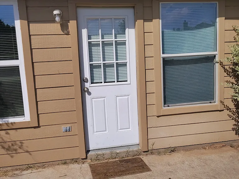 382 Lake Washington Dr — Photo 21