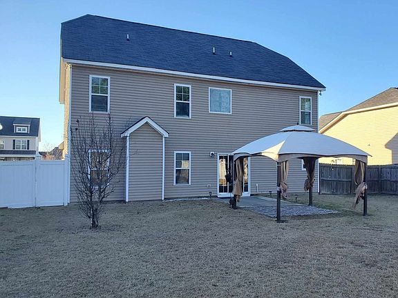 2nd image of 3533 Castlefield Ln