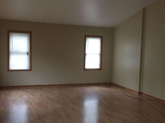 4th image of 5681 S Aylesbury Dr