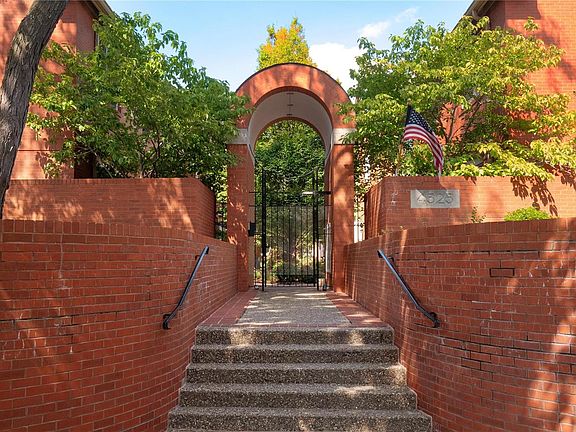 2nd image of 4525 Laclede Ave APT 8