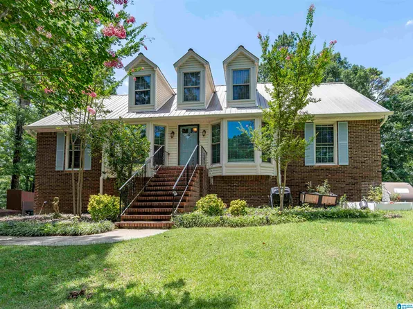 2614 Royal Cir, Pelham, AL 35124