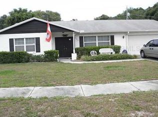 305 Debra Dr, Brandon, FL 33510