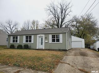 114 Berry Rd, Marquette Heights, IL 61554